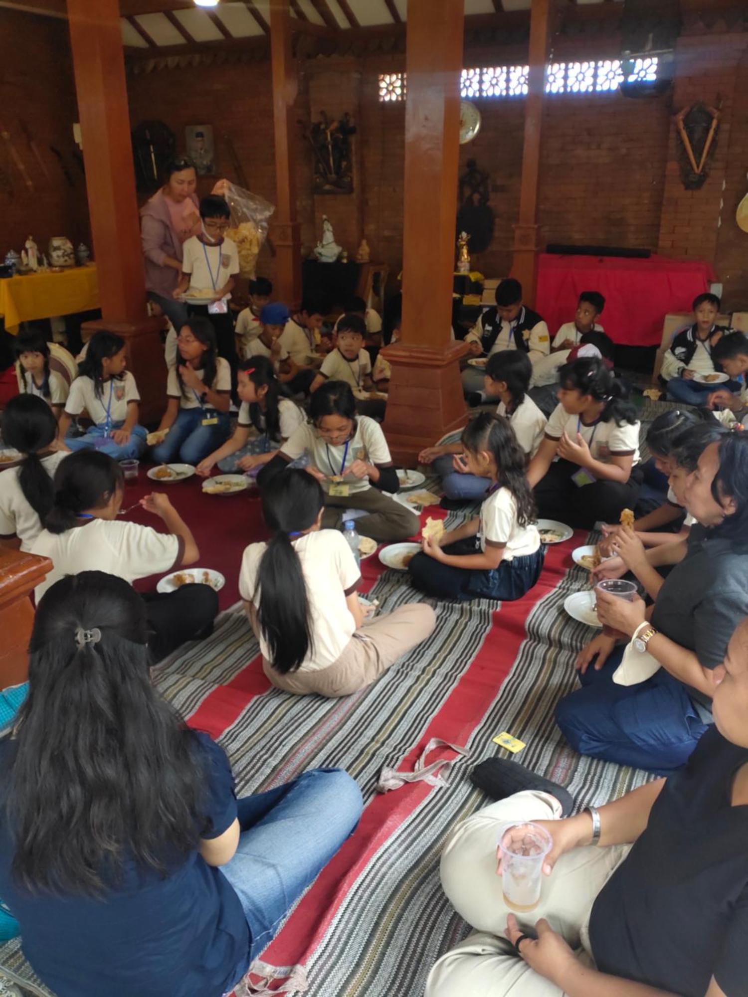 Ferienwohnung Grha Pawitra Trowulan Exterior foto